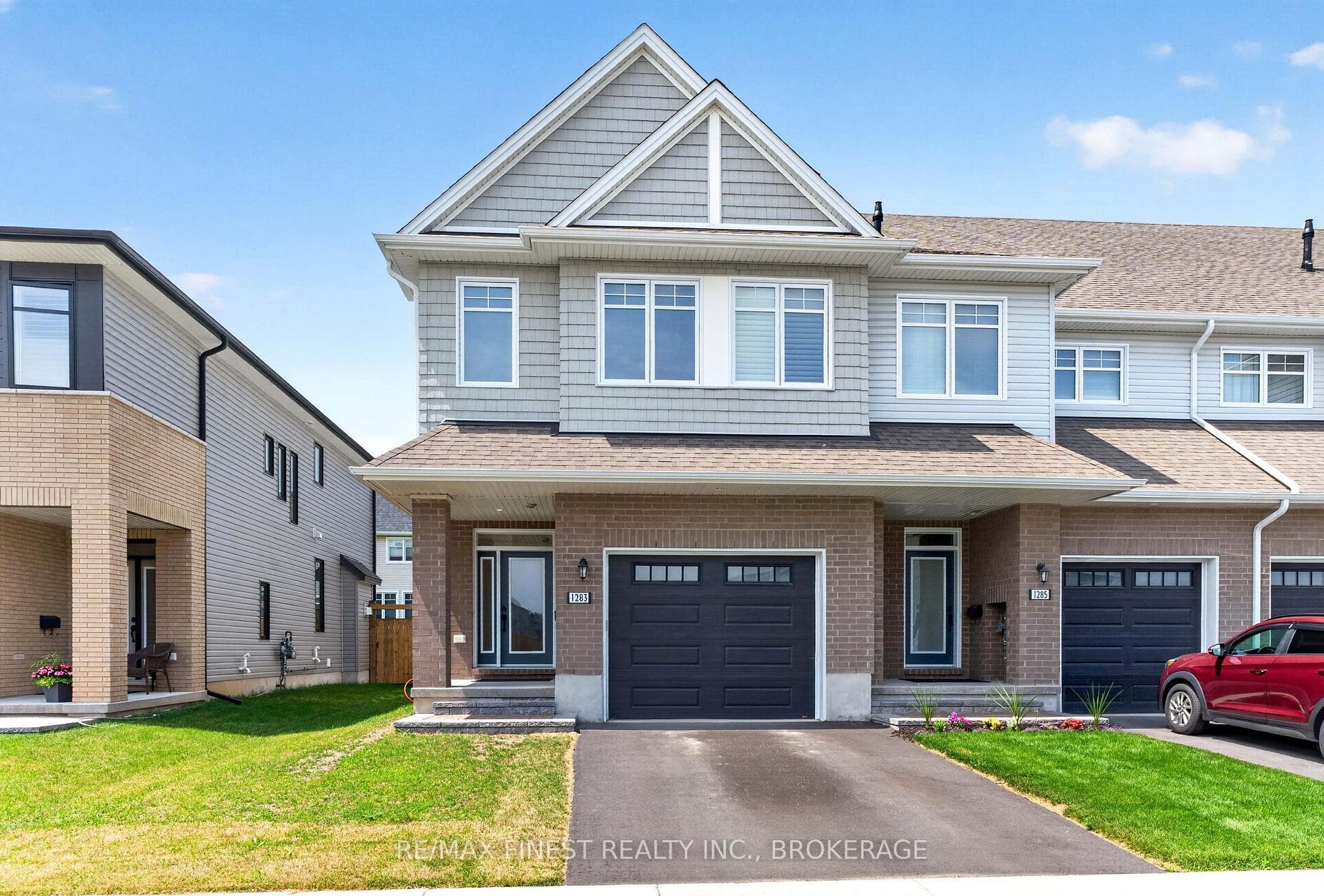 1283 Delancey Drive photo 3