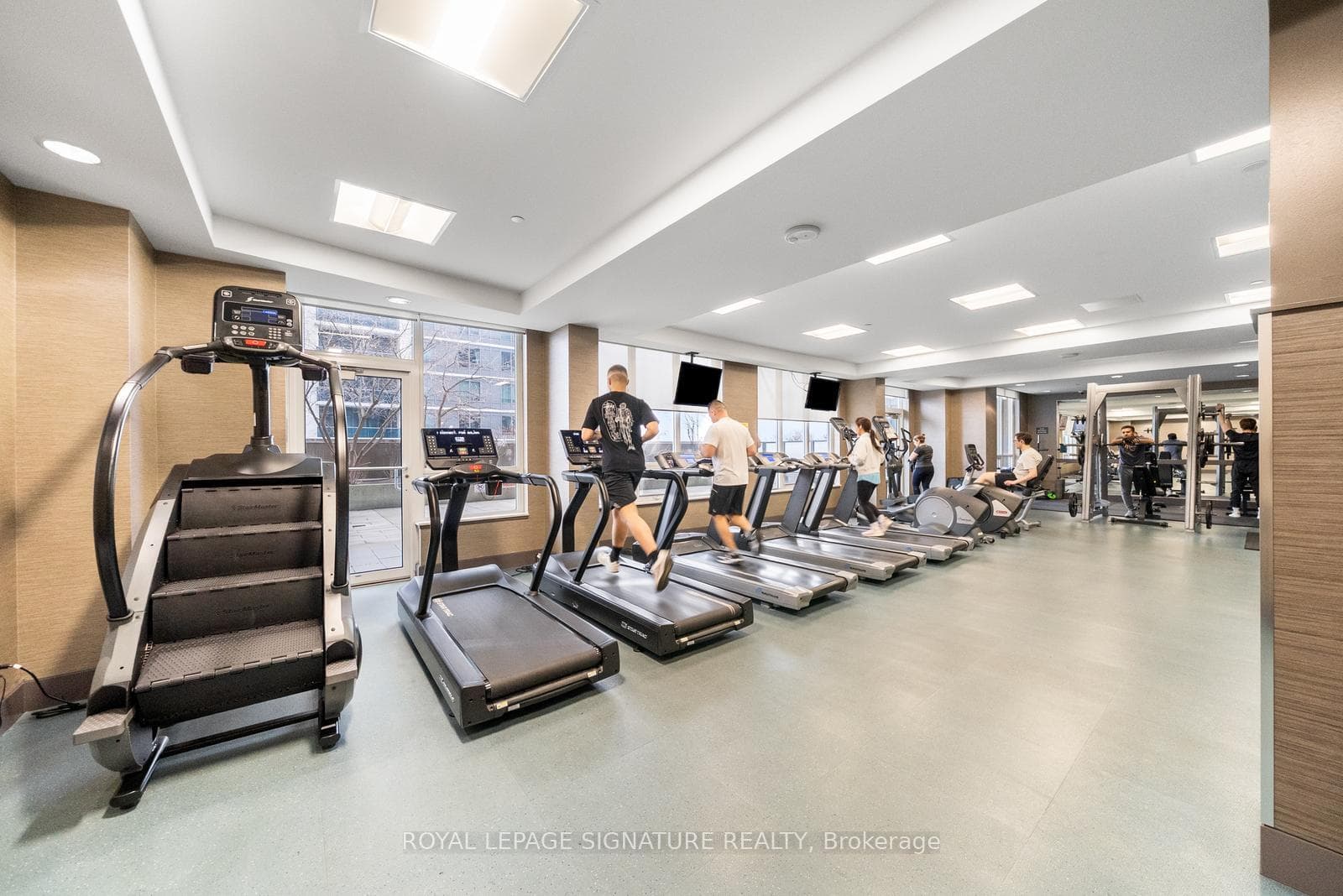 7171 Yonge Street Unit 2108 photo 25