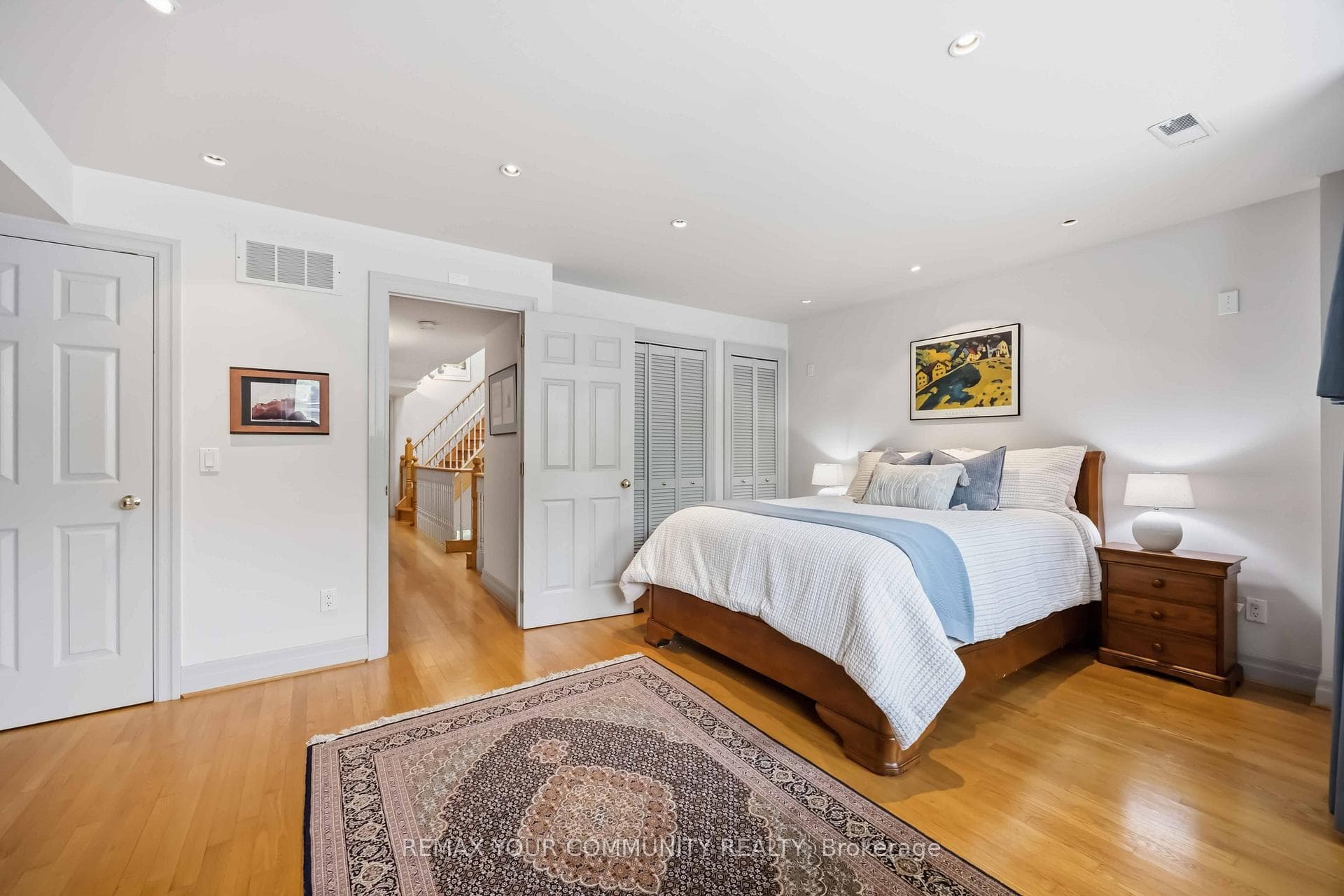 44 Castlefield Avenue photo 19
