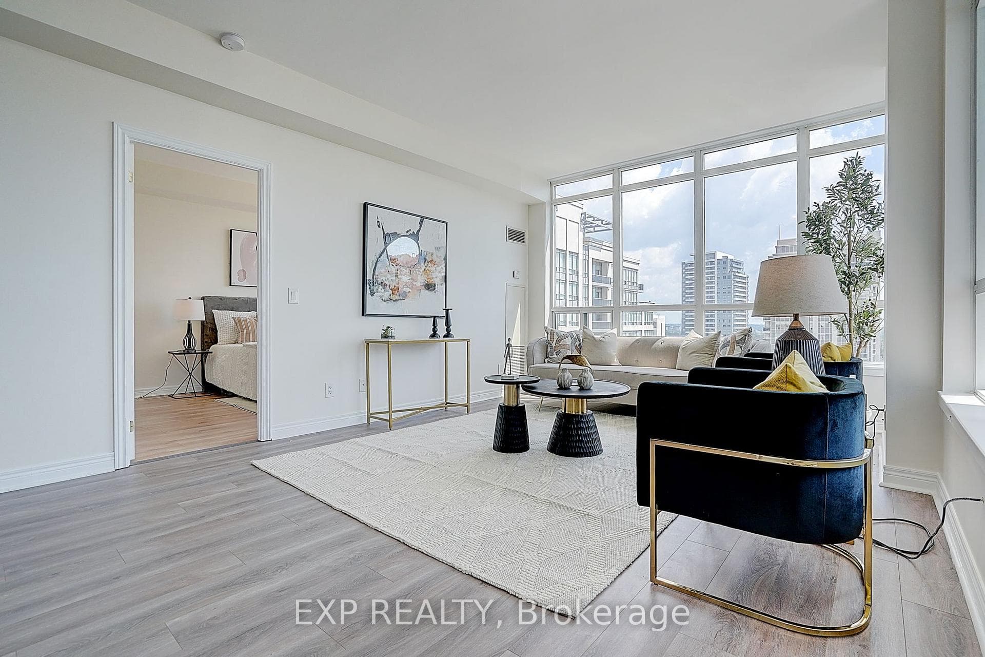 60 Disera Drive Unit 1404 photo 9