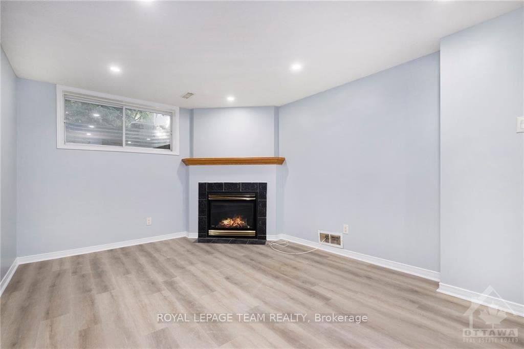 324 BERRIGAN Drive photo 22