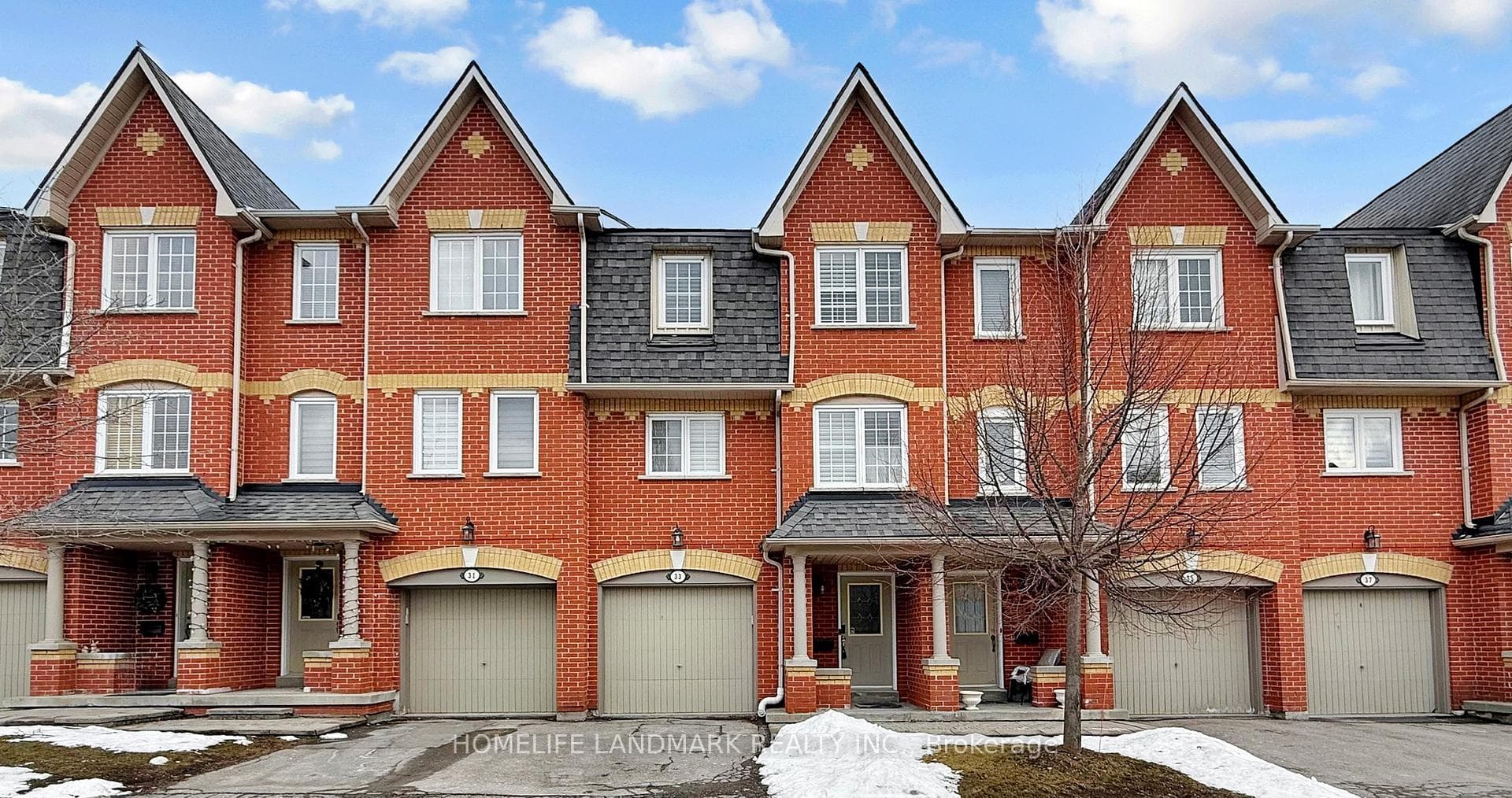 33 Marmill Way photo 1