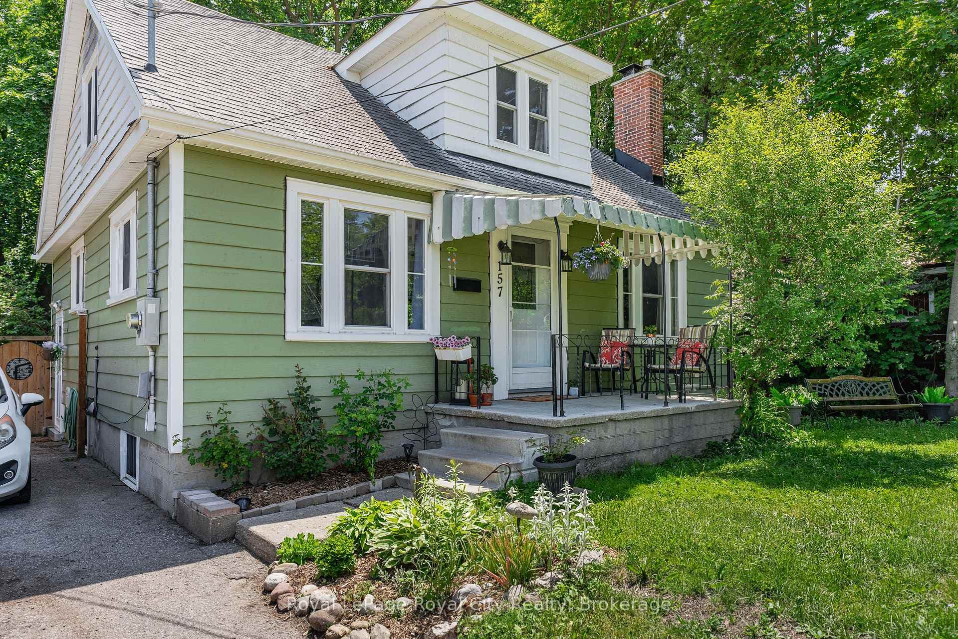 157 Grange Street photo 1