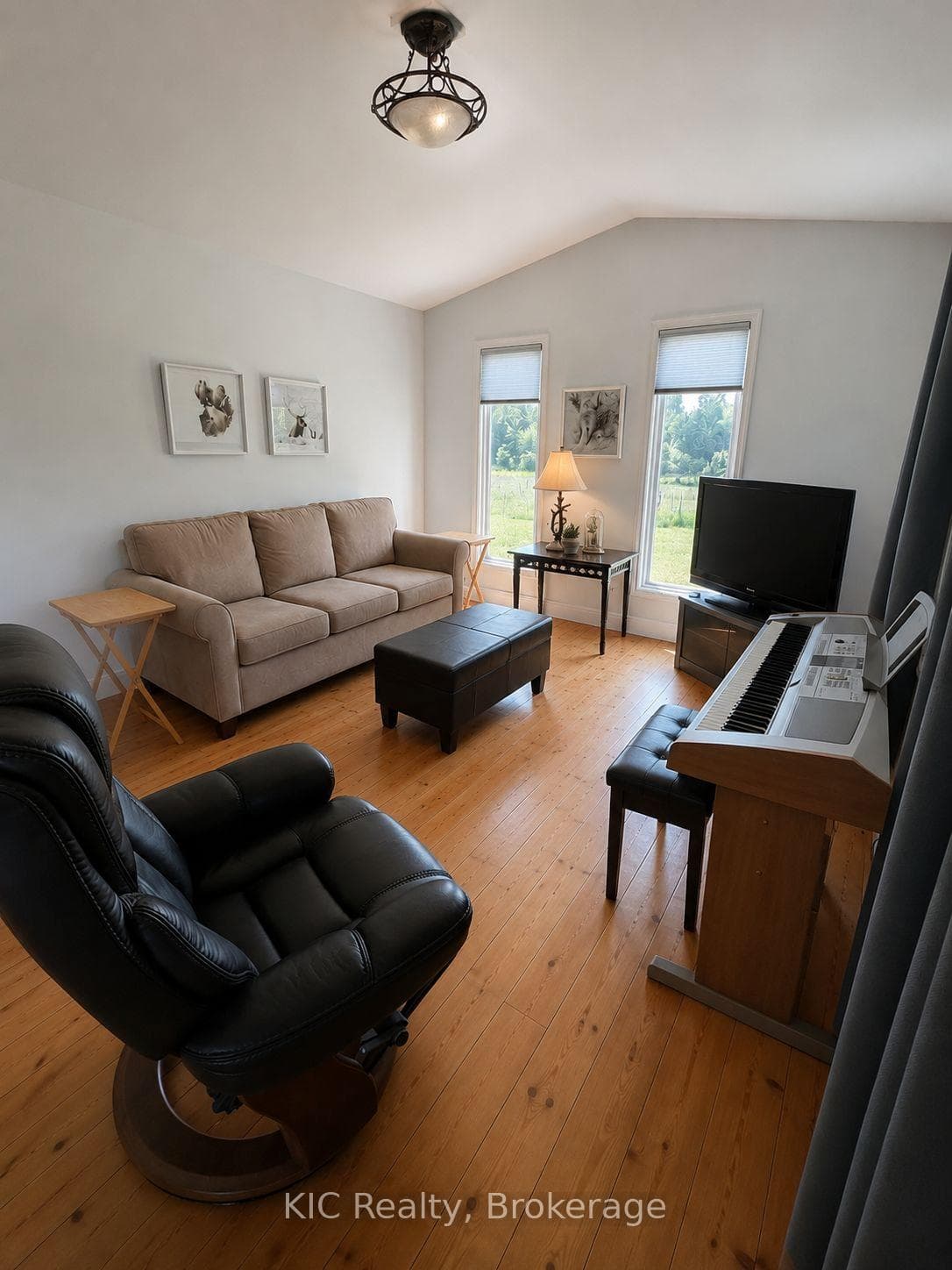 221 Jones Road photo 19