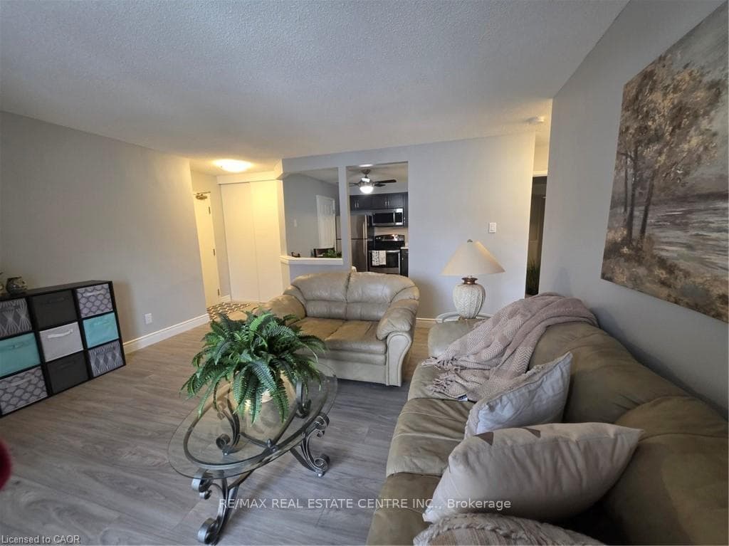 565 Greenfield Avenue Unit 106 photo 41