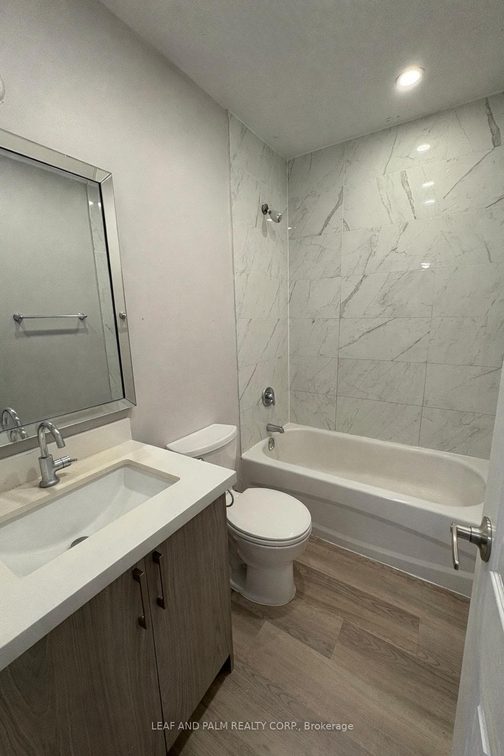 150 Colborne Avenue Unit 310 photo 10