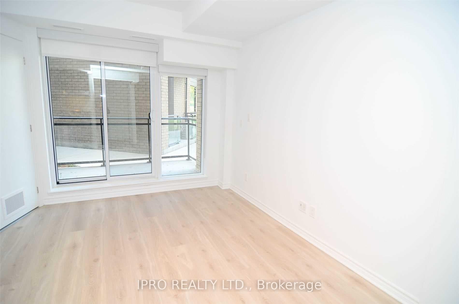 1 Falaise Road Unit 102 photo 6