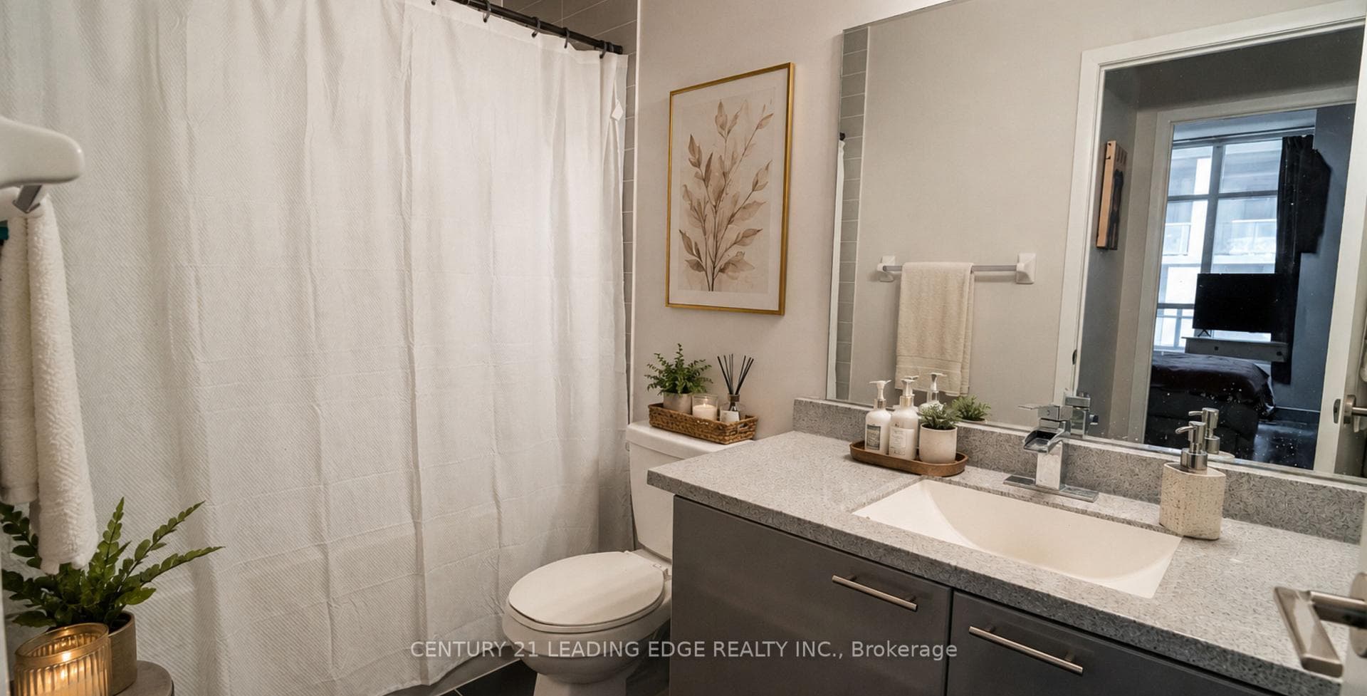 15 BRUYERES Mews Unit 517 photo 20