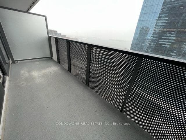 138 Downes Street Unit 2110 photo 10