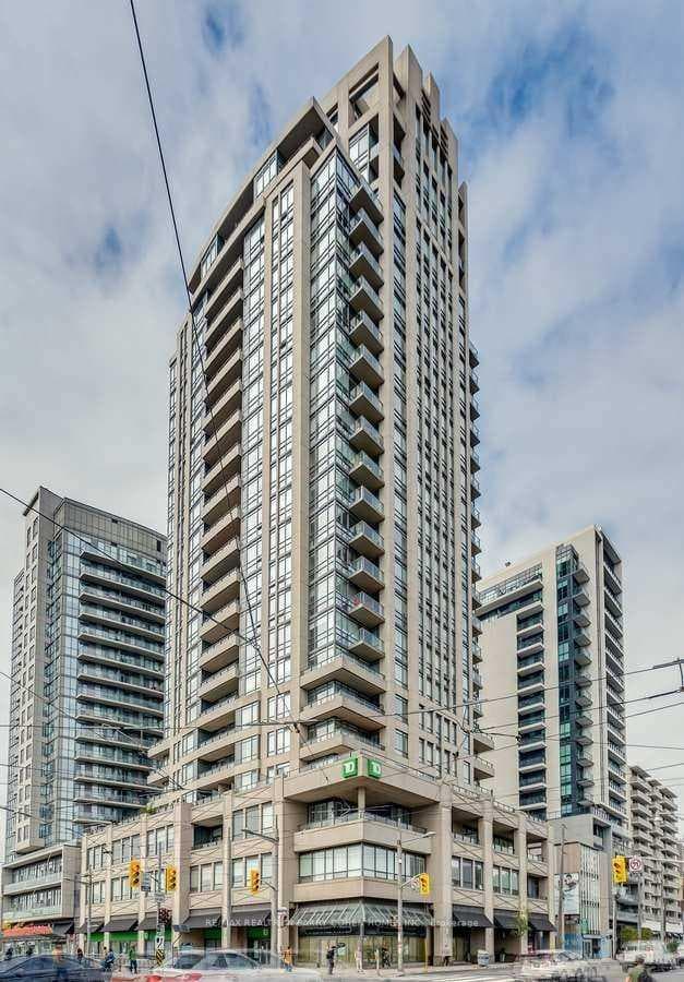 500 St Clair Avenue Unit 1301 photo 3