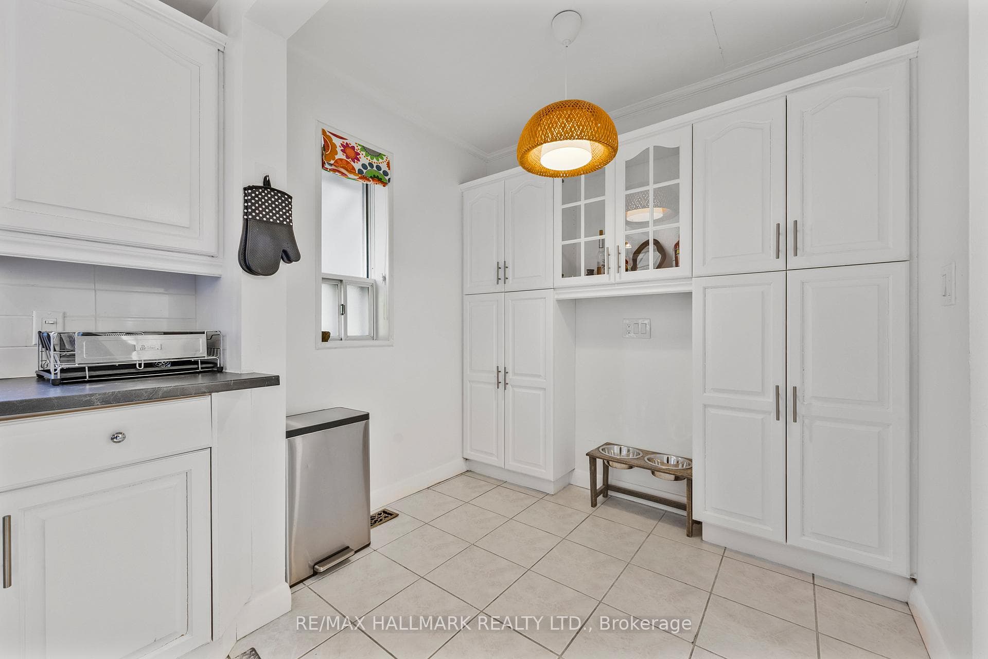 80 Berkinshaw Crescent photo 15