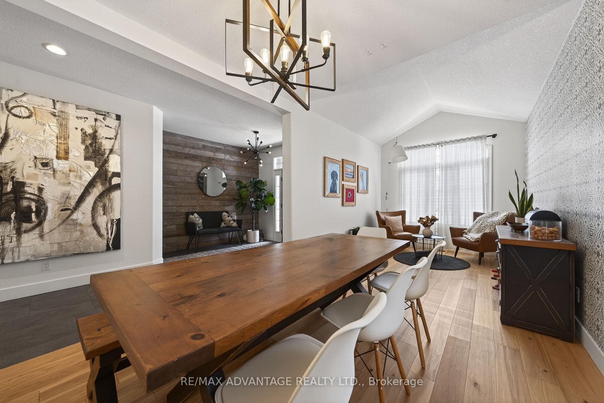 1246 Thornley Street photo 9