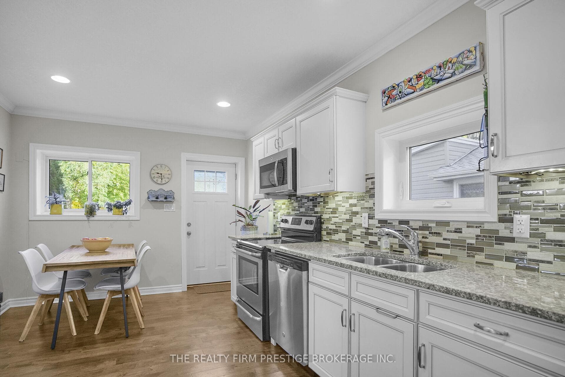 60 Bruce Street photo 8