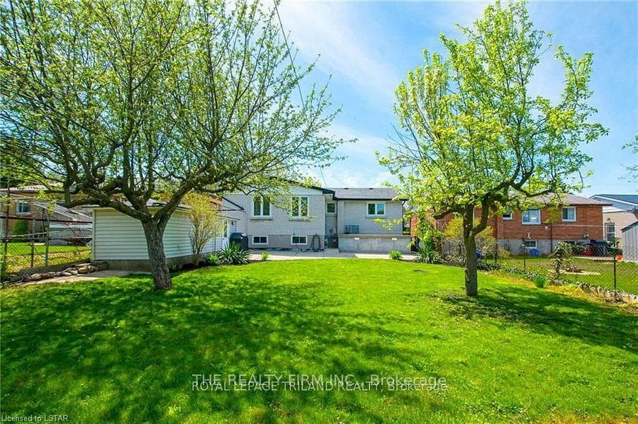 130 Appel Street photo 8