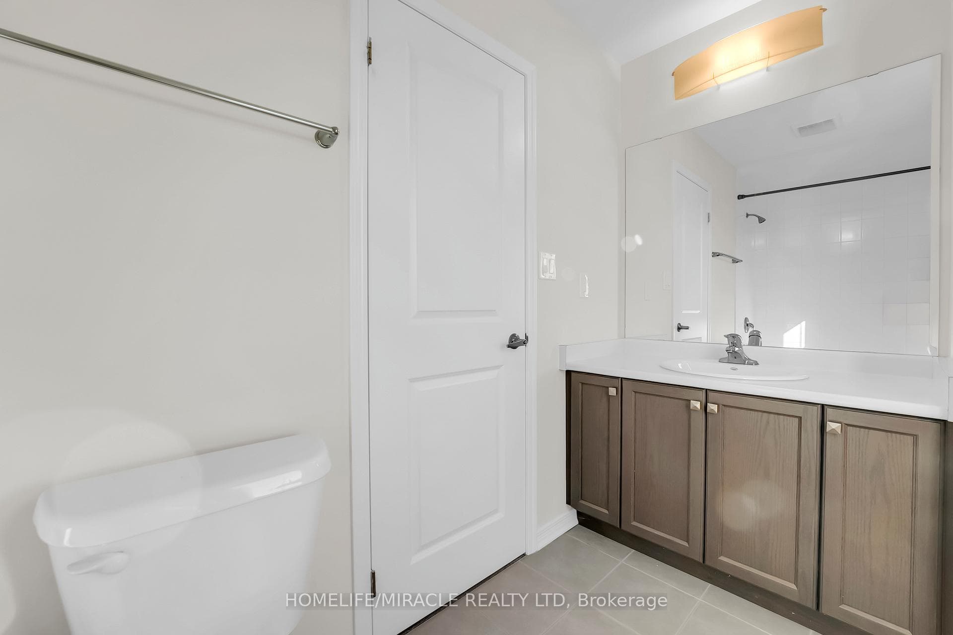 230 Maclachlan Avenue photo 31