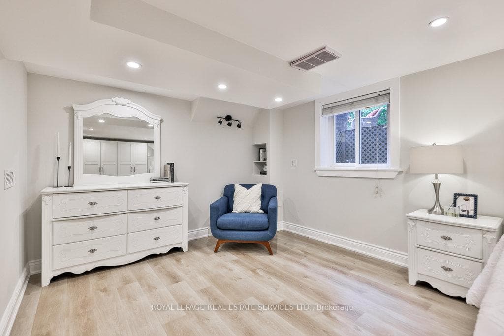 1436 Devon Road photo 26