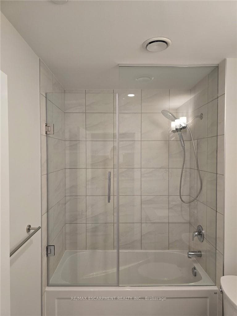 461 Green Road Unit 502 photo 10