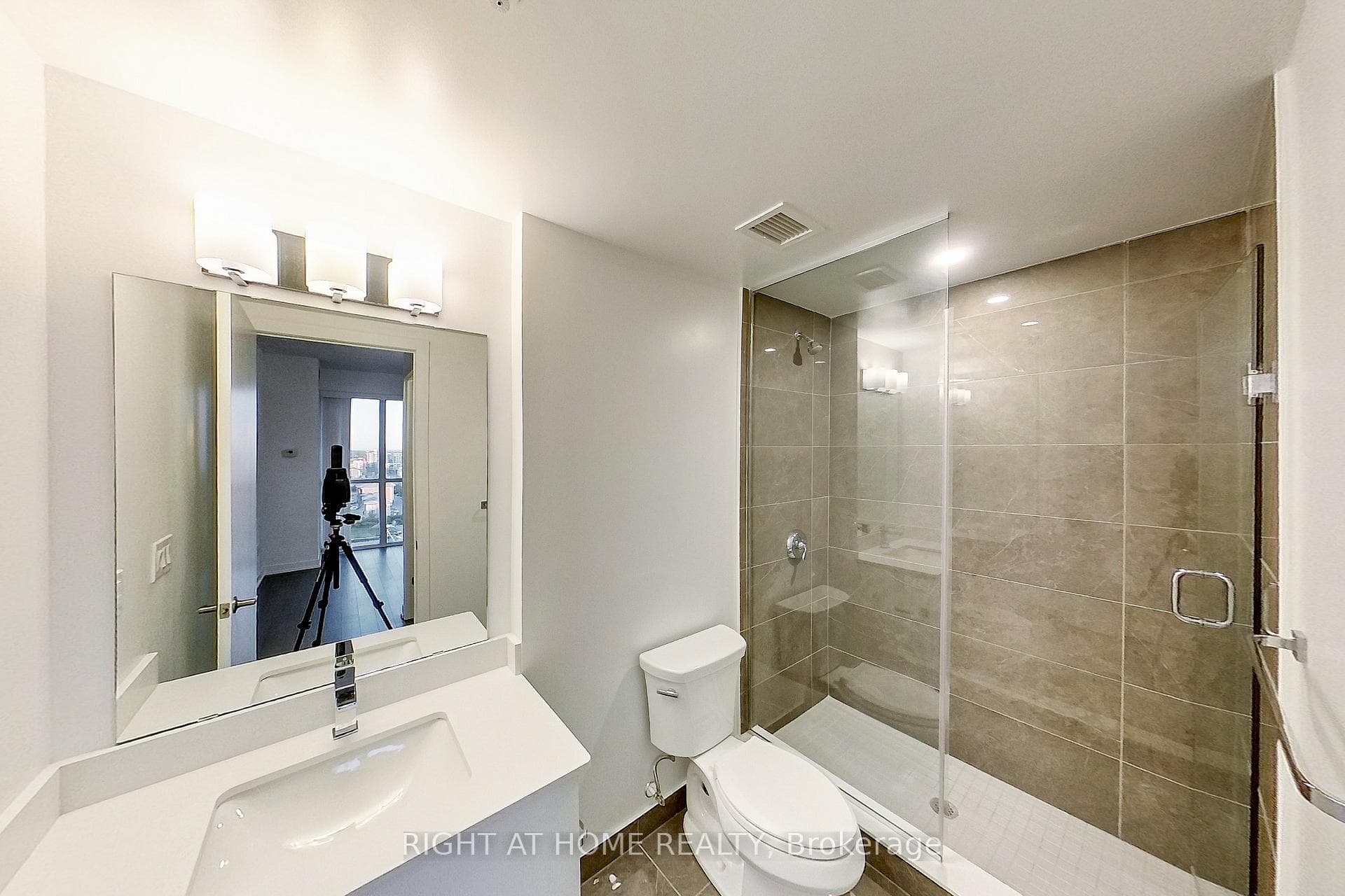 550 North Service Road Unit 1308 photo 14
