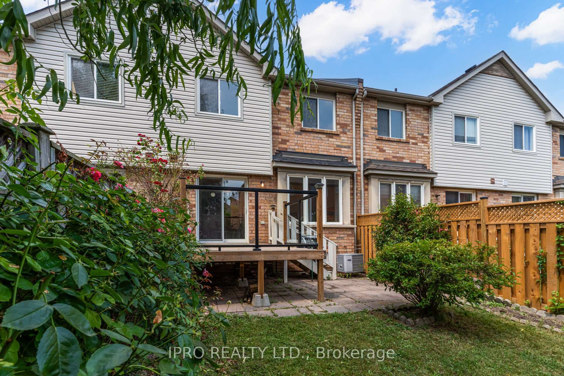 3076 Wrigglesworth Crescent photo 28