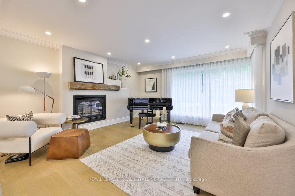 1436 Devon Road photo 4