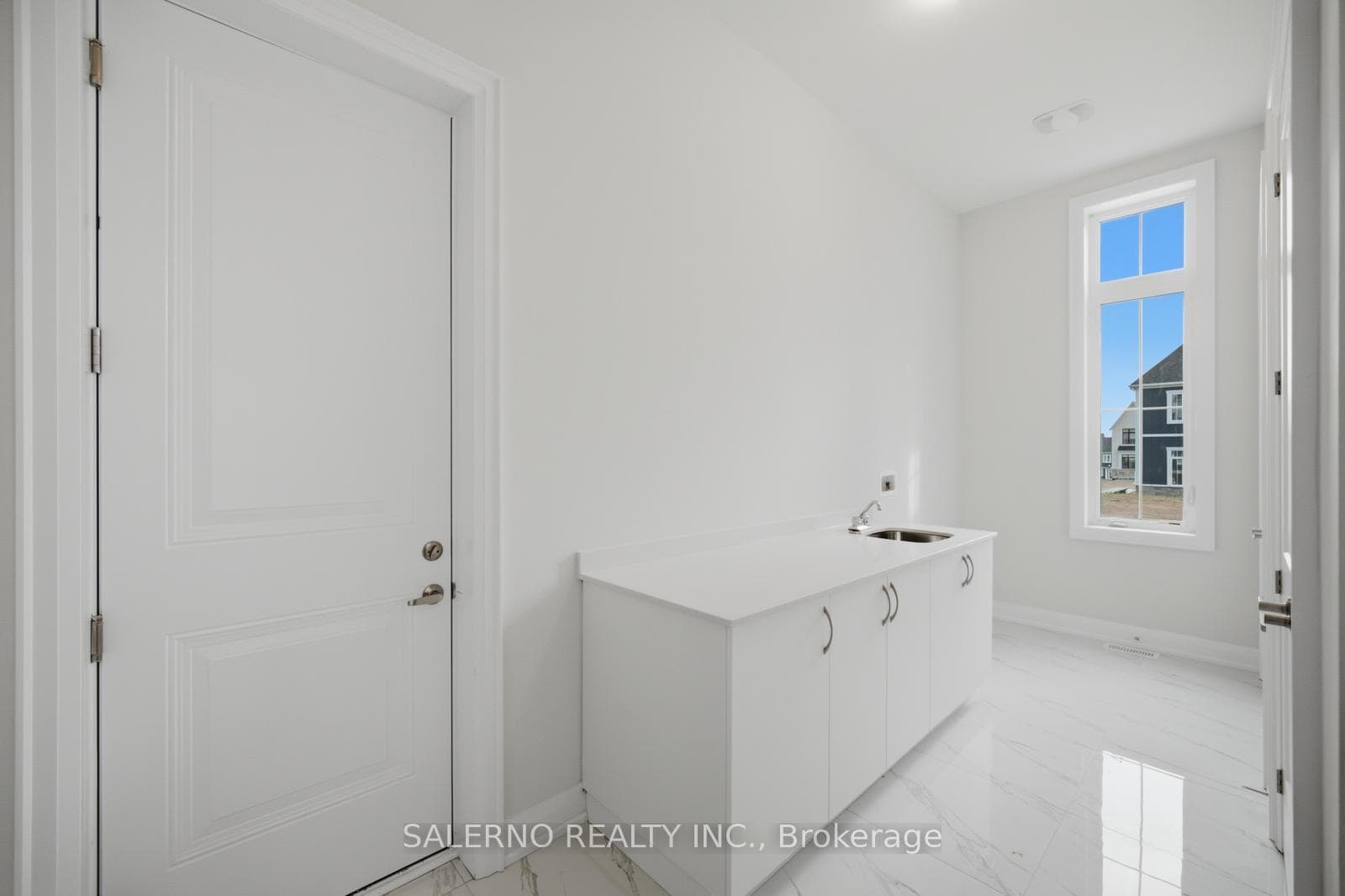12 Pinetree Drive photo 26