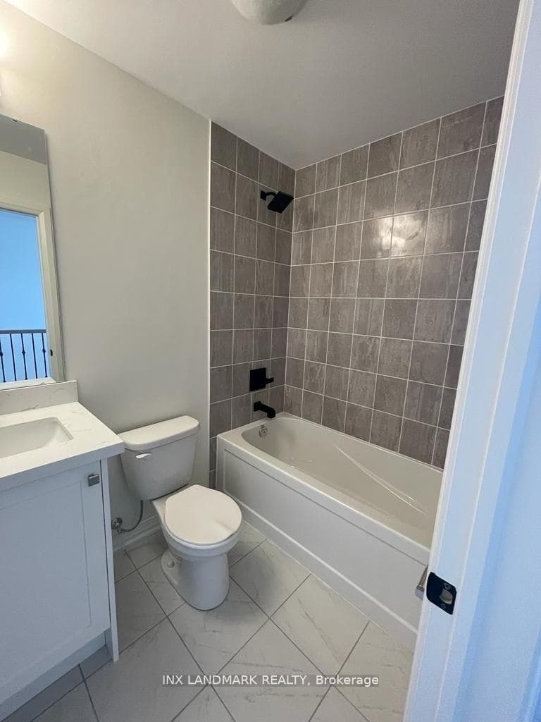 12 Lahey Crescent photo 7