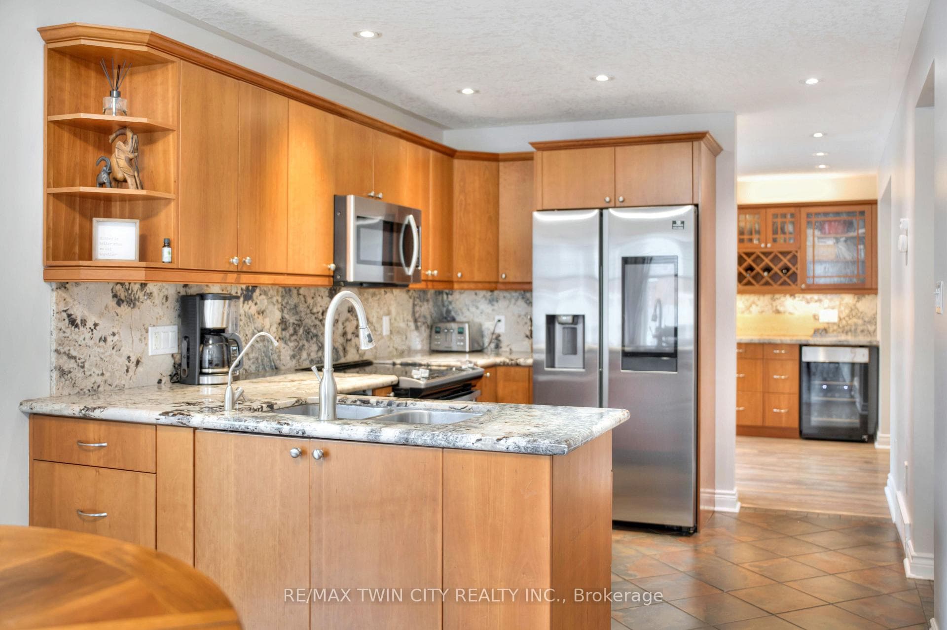 42 Maxwell Drive photo 16