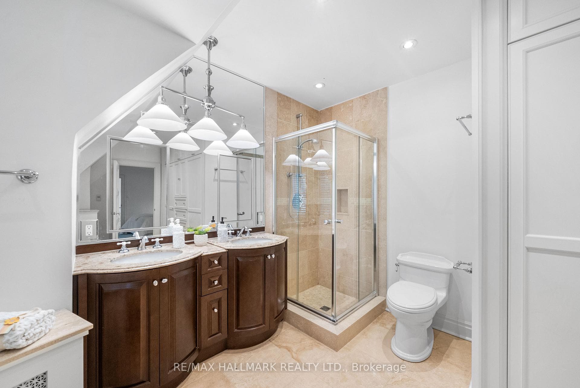 16 Elderwood Drive photo 23