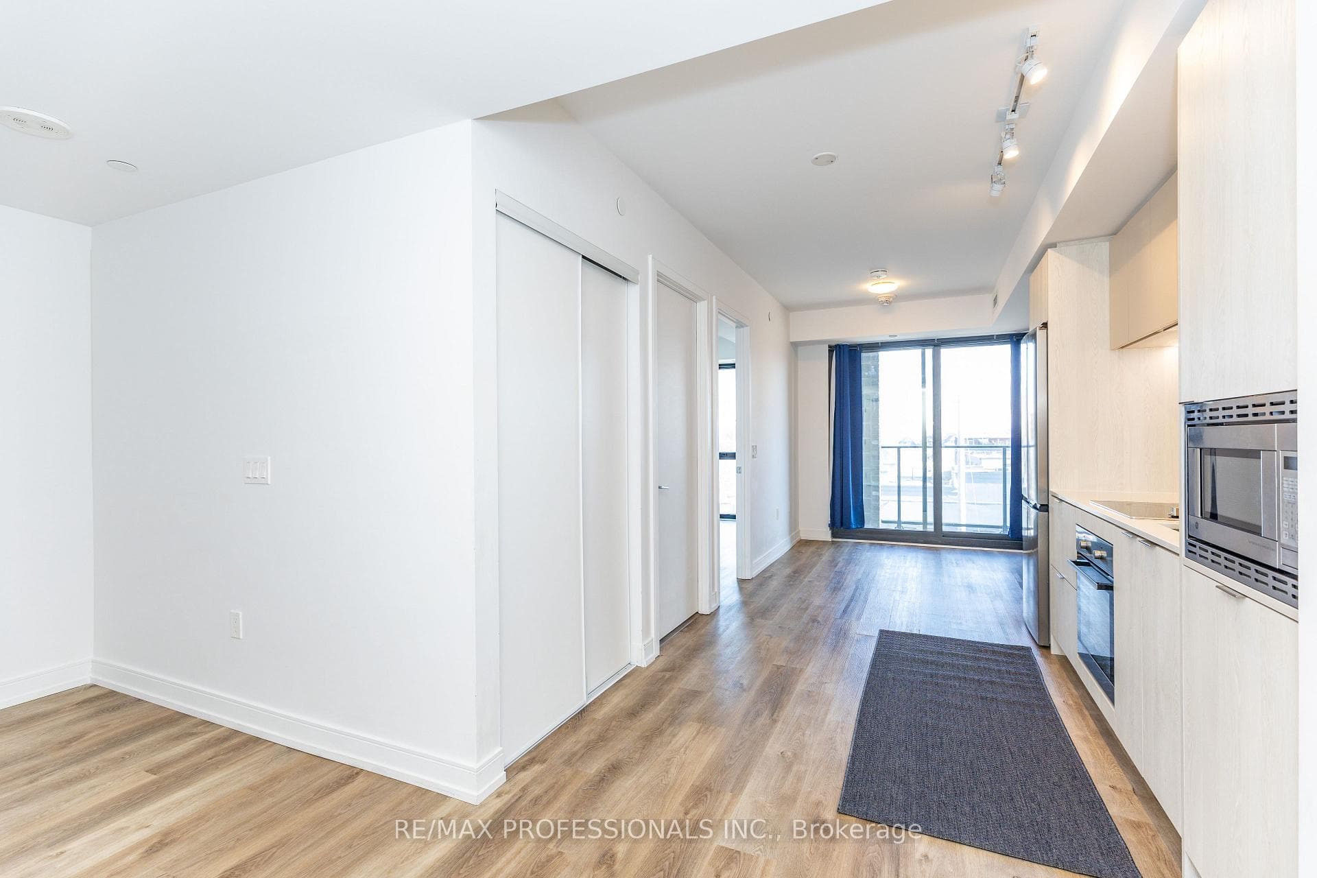 1 Jarvis Street Unit 430 photo 16