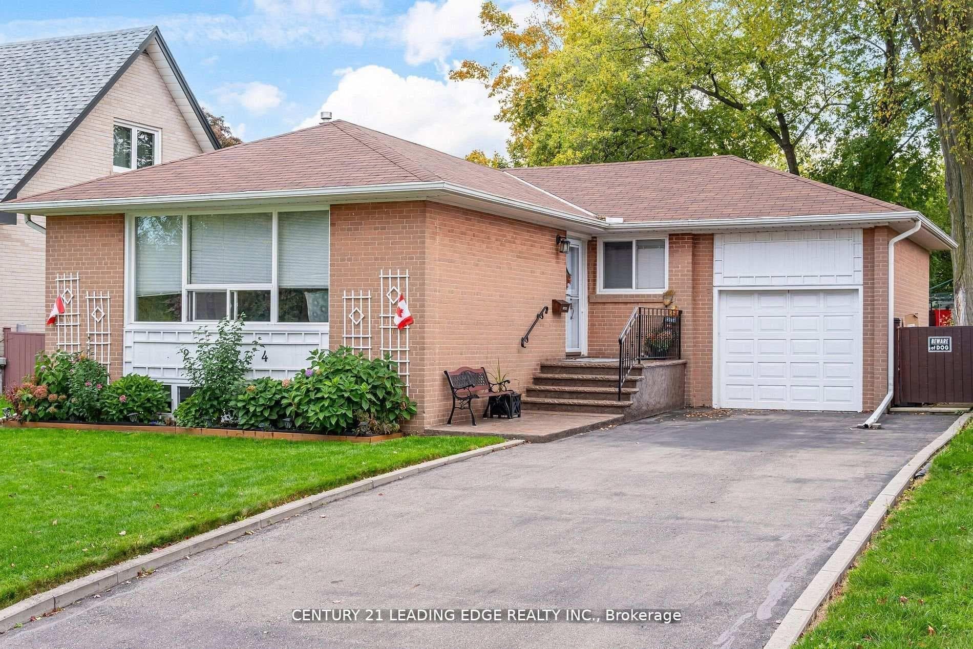 2574 Lundigan Drive photo 3