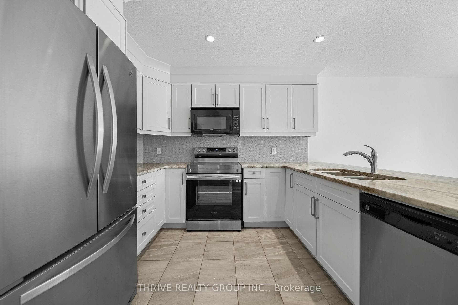 665 Tennent Avenue photo 5
