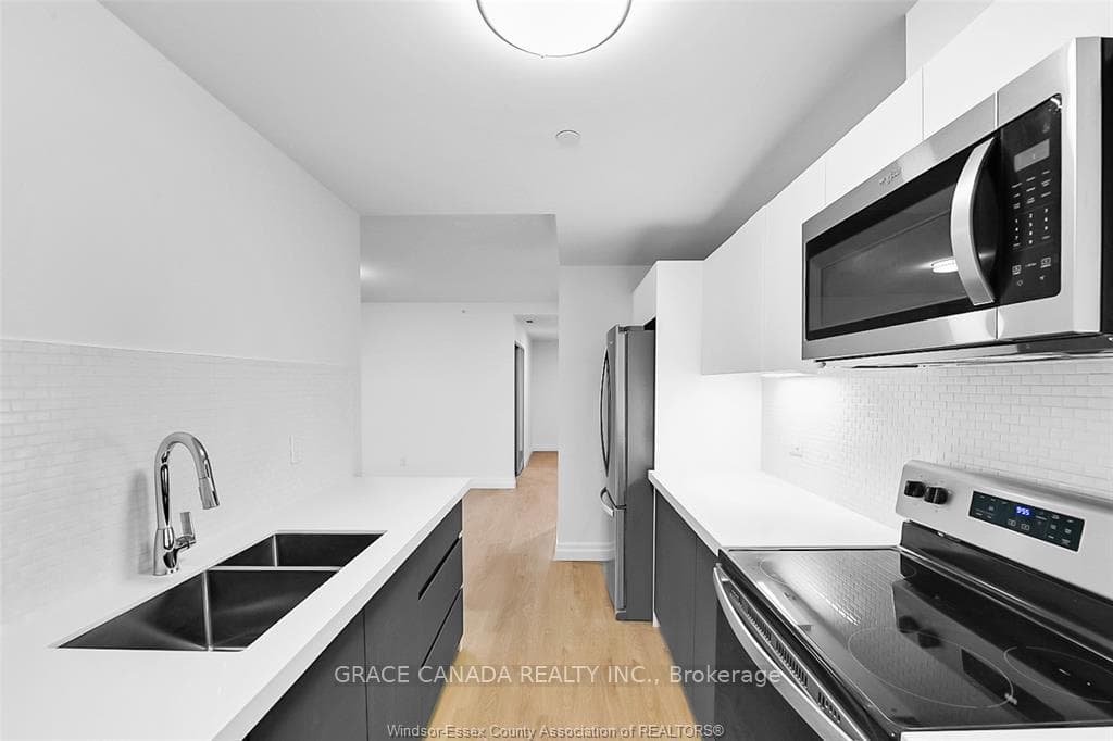 3290 Stella Crescent Unit 604 photo 6