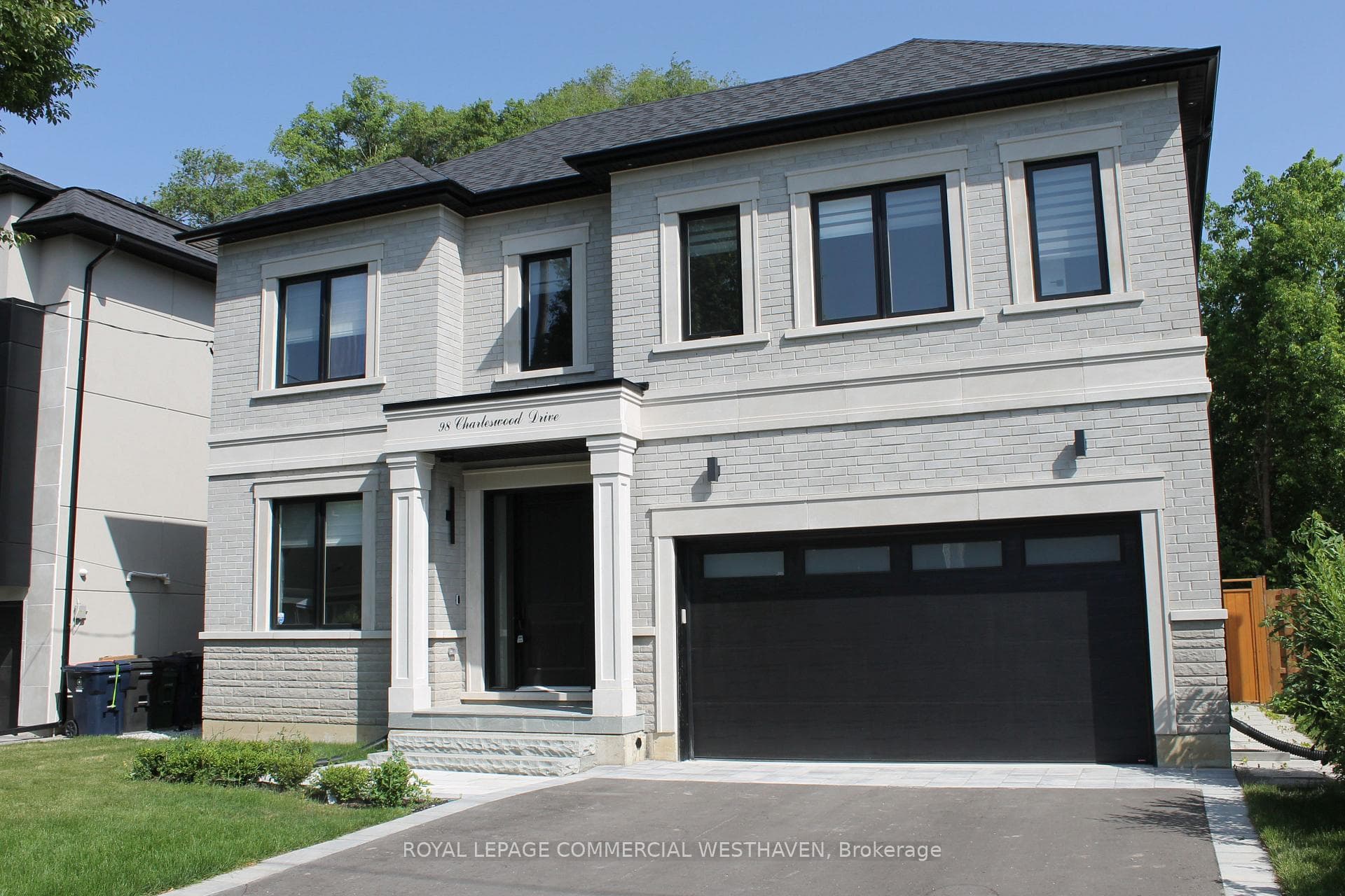 98 Charleswood Drive photo 1