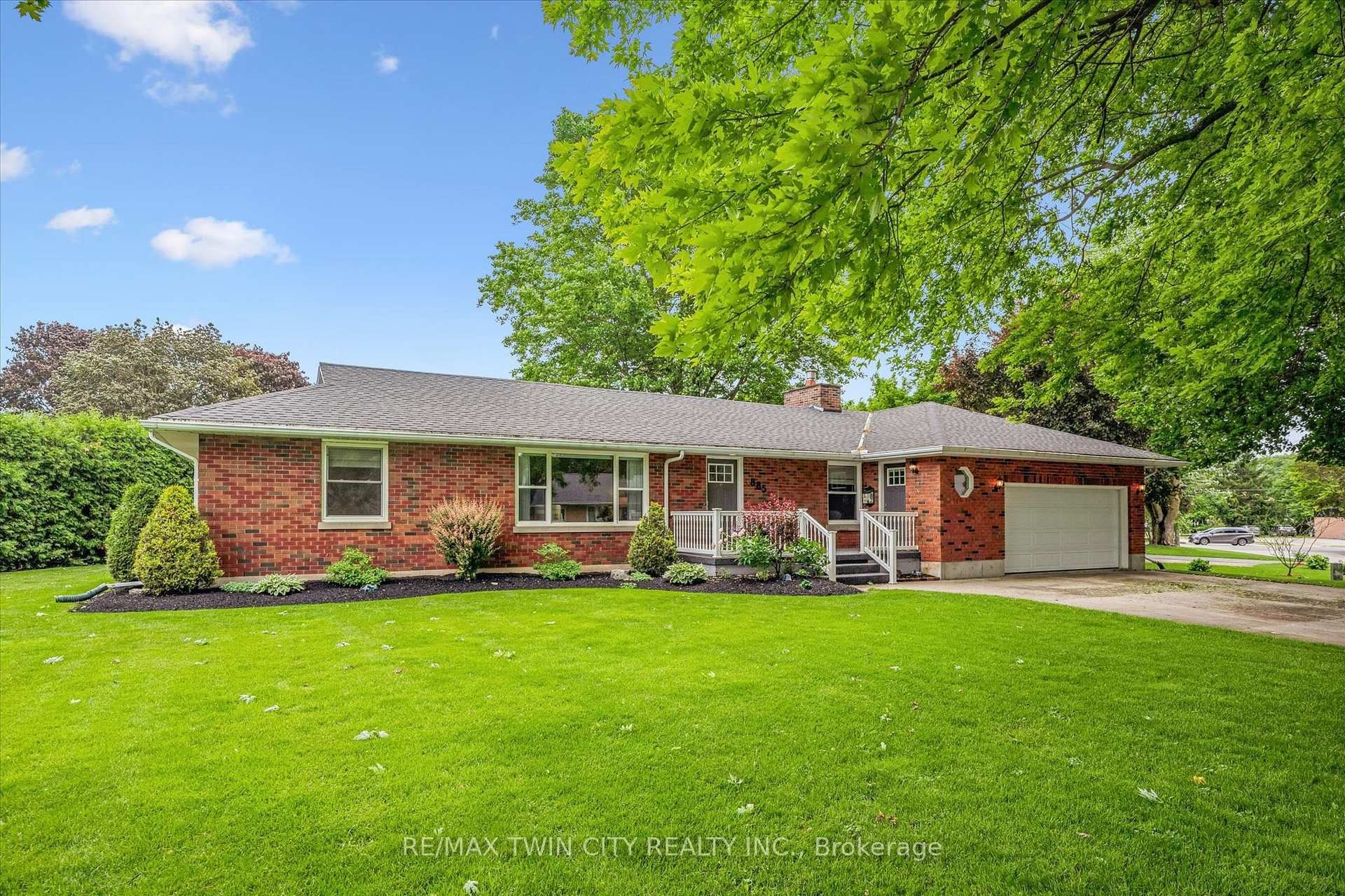 885 Winston Boulevard photo 1