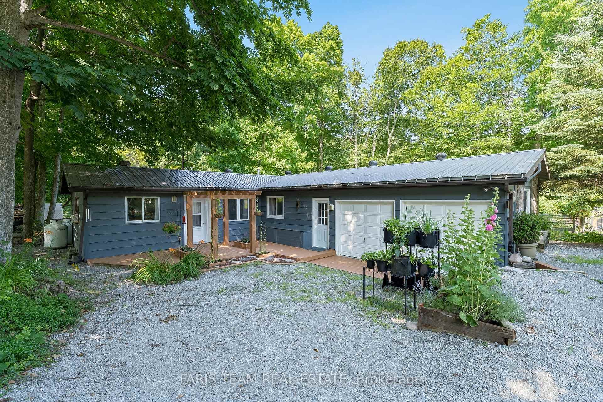107 Timcourt Drive photo 1