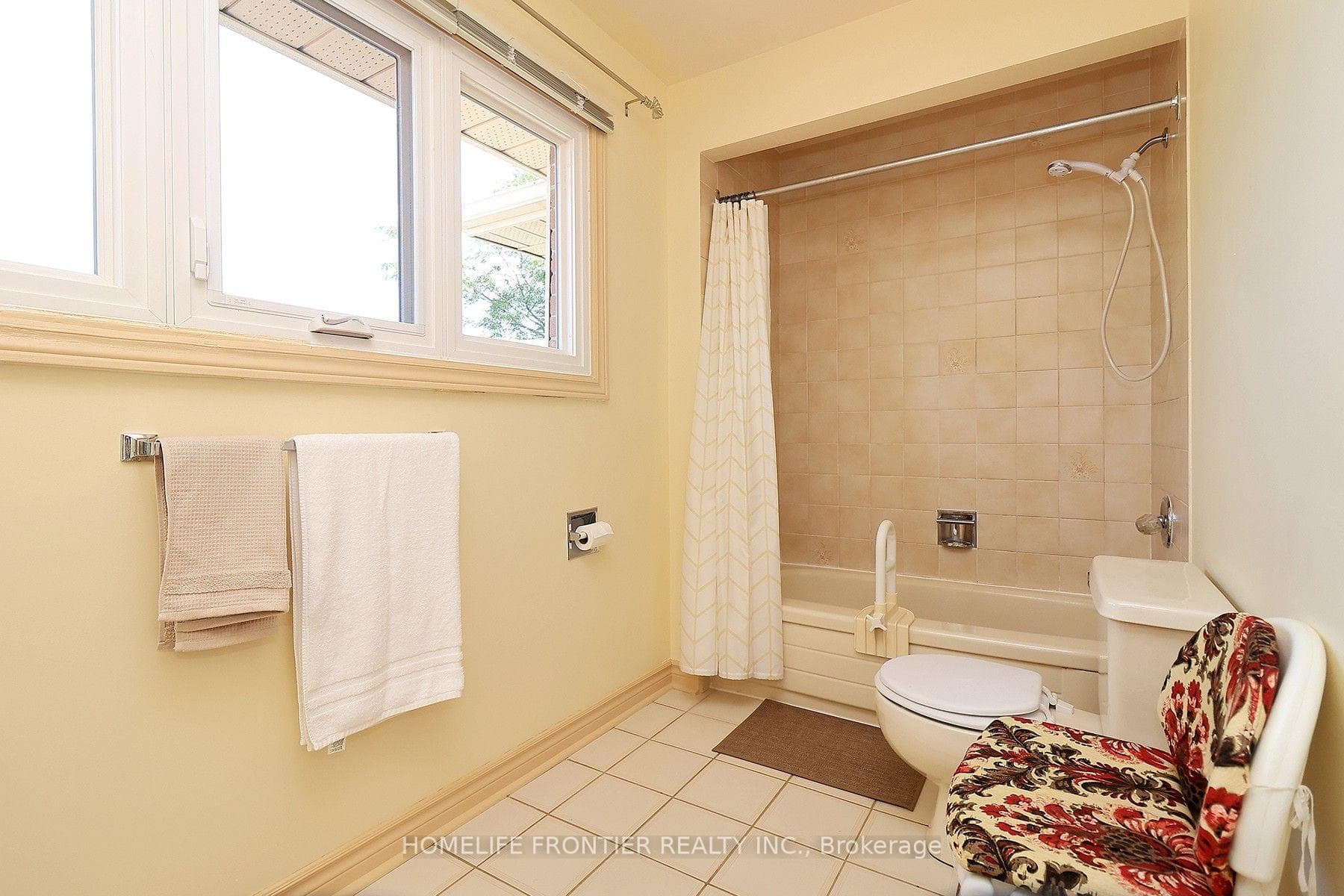 48 Ashfield Drive photo 17