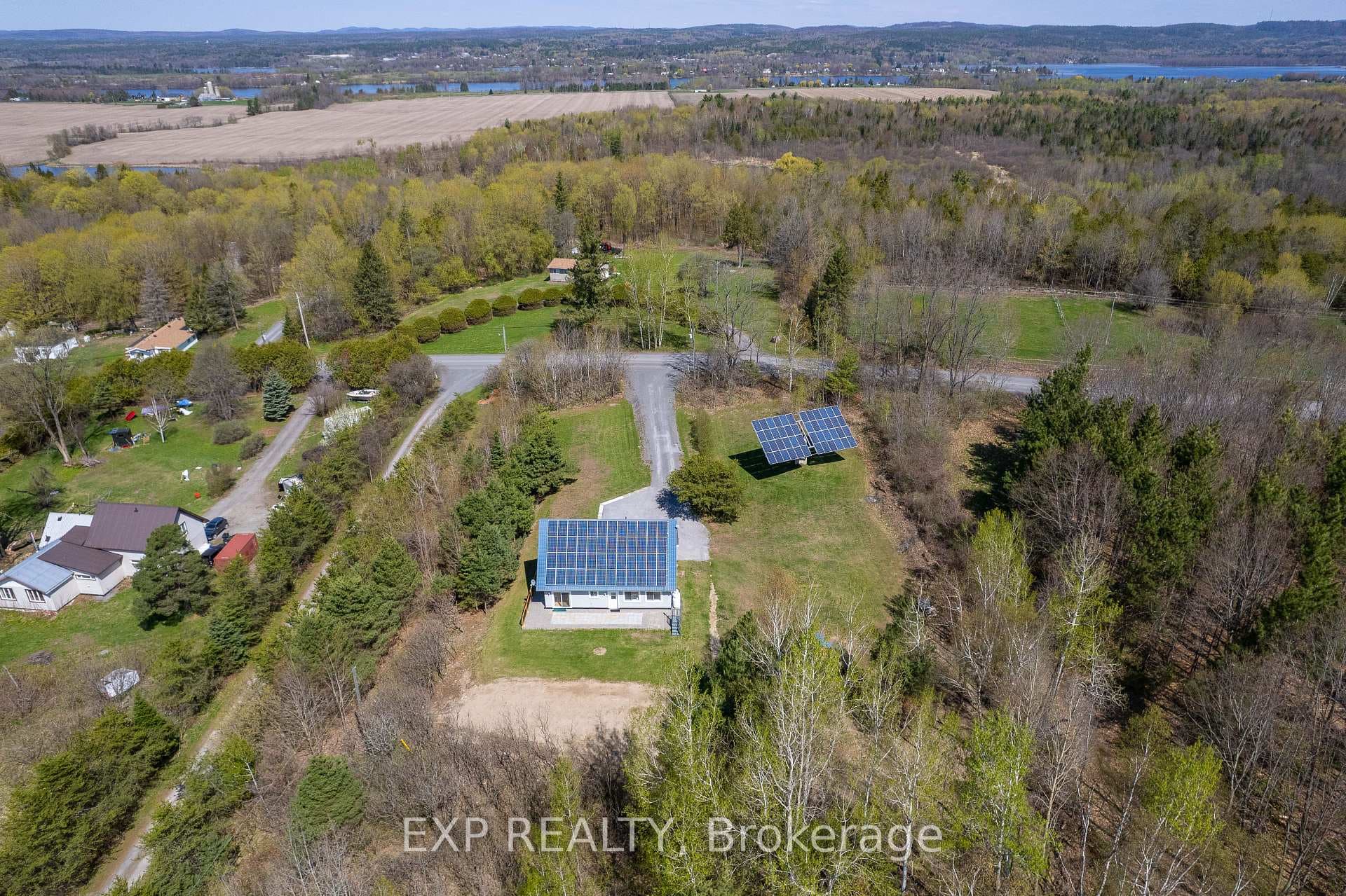 568 LAKE GEORGE Road photo 7