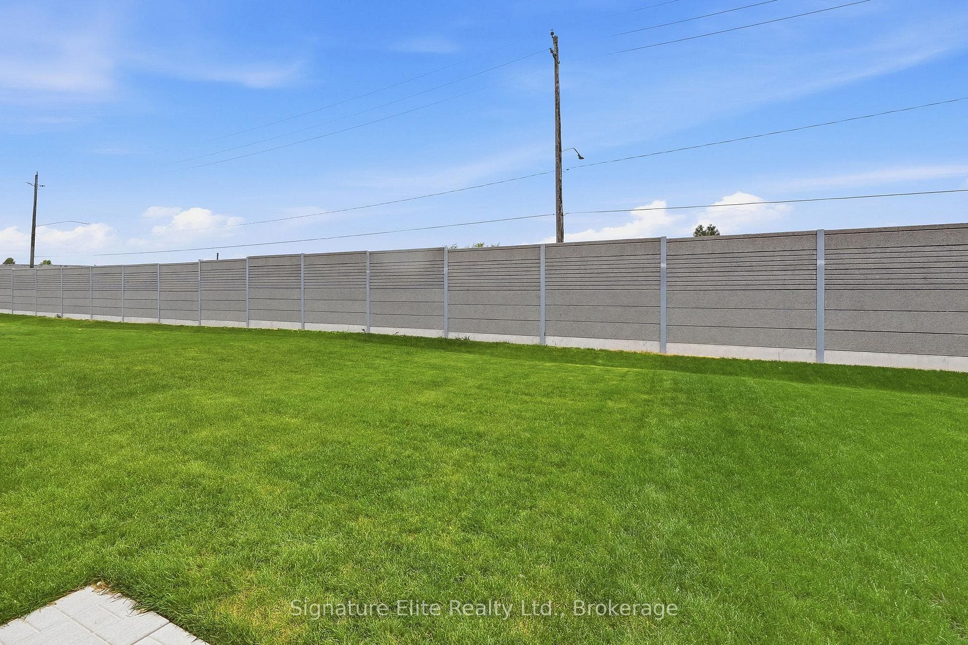 12 Kiernan Crescent photo 18