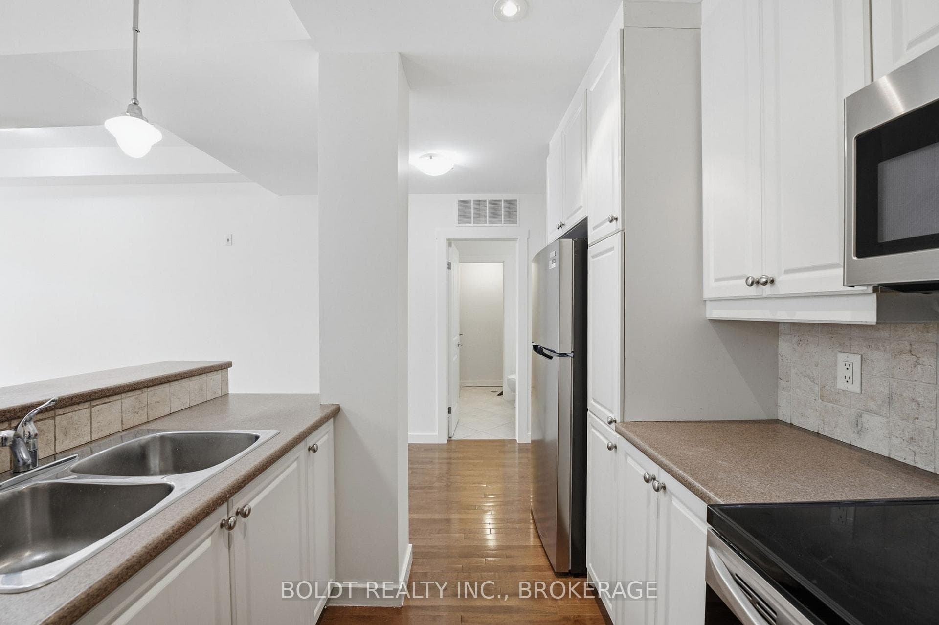 49 ONTARIO Street Unit 8 photo 12
