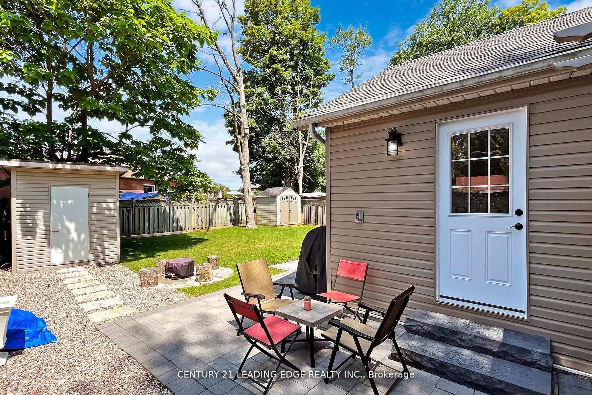 24 Riveredge Drive photo 17