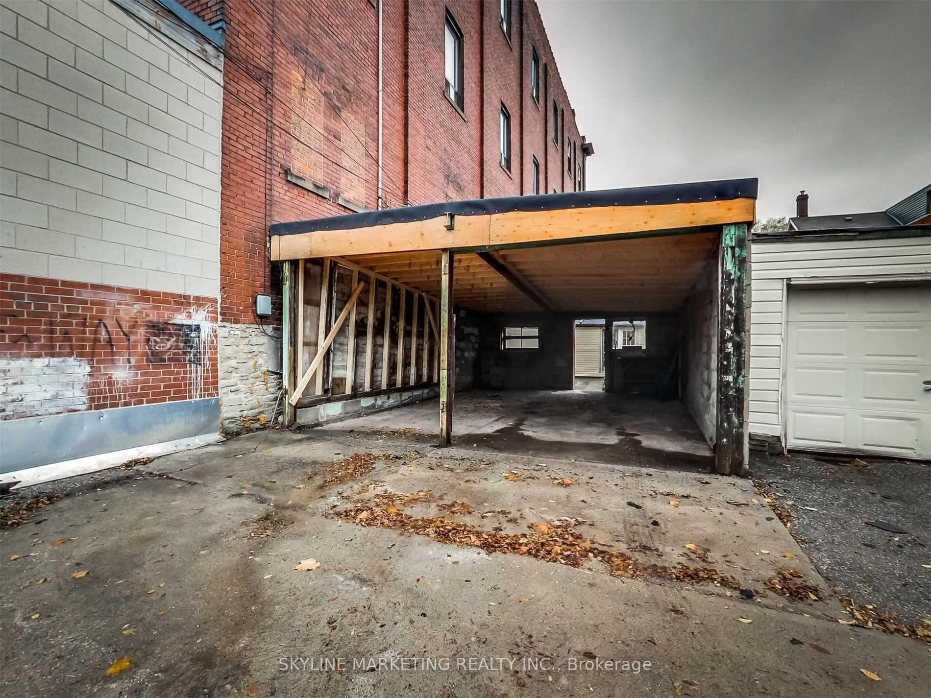 809 Dovercourt Road Unit Upper photo 25