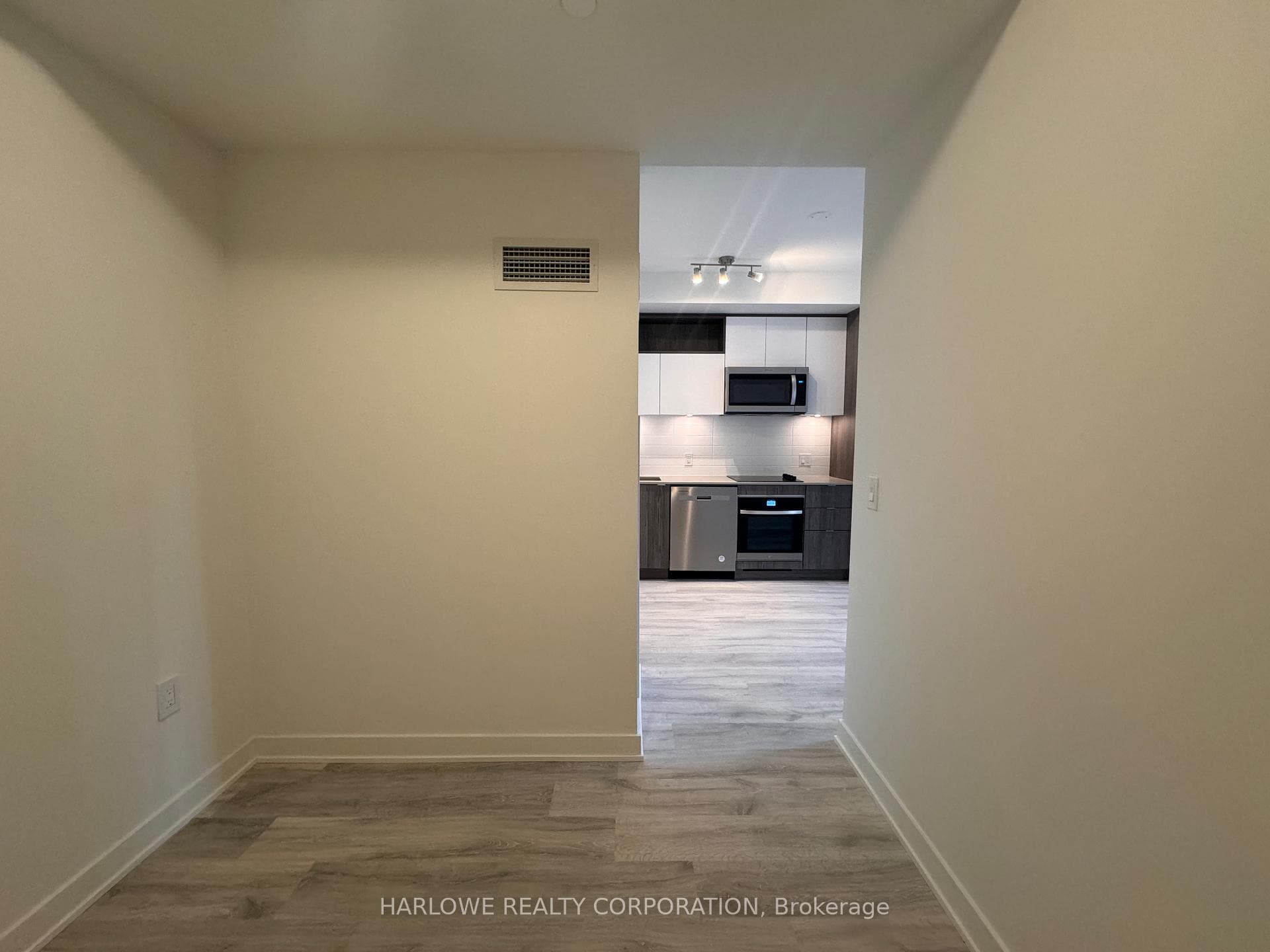 135 Lower Sherbourne Street Unit 665 W photo 12