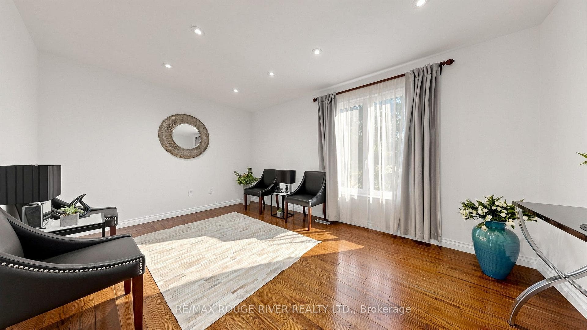 103 Ambercroft Boulevard photo 16