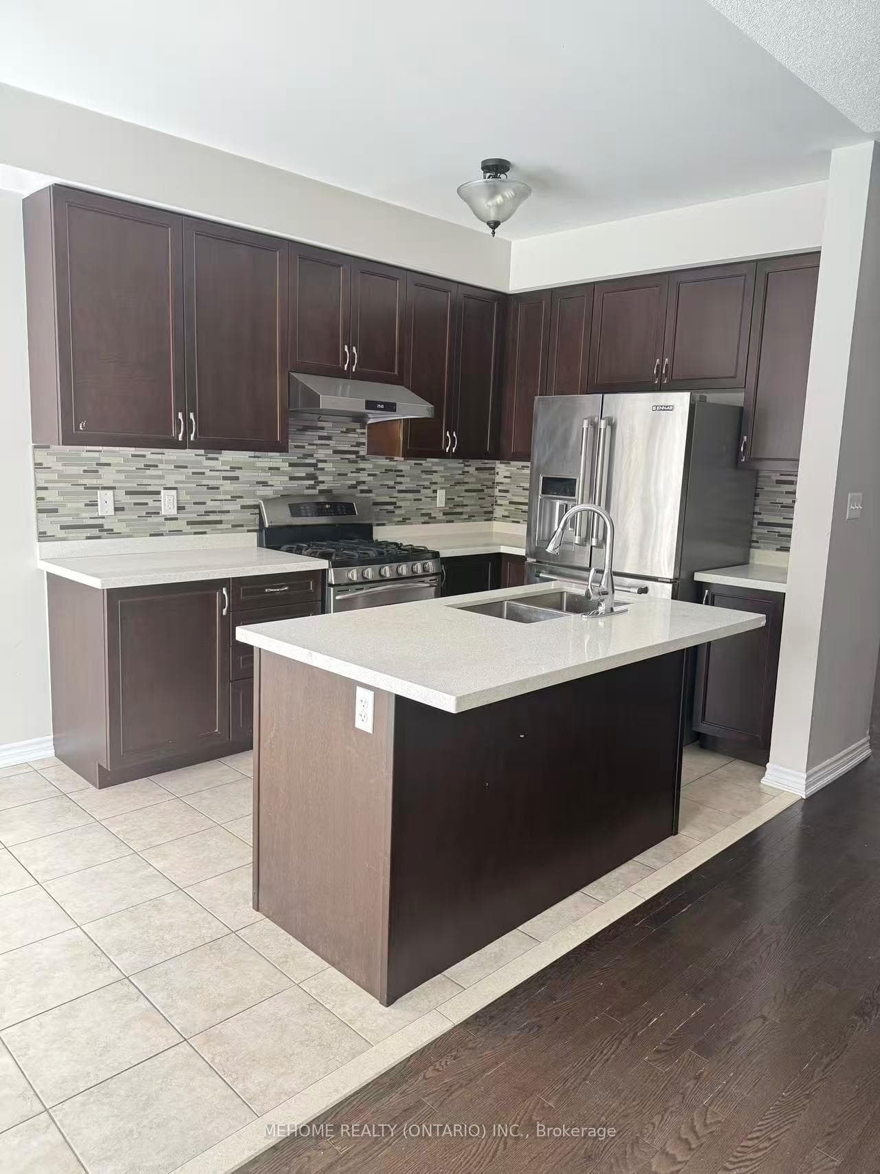 22 Memon Place photo 3