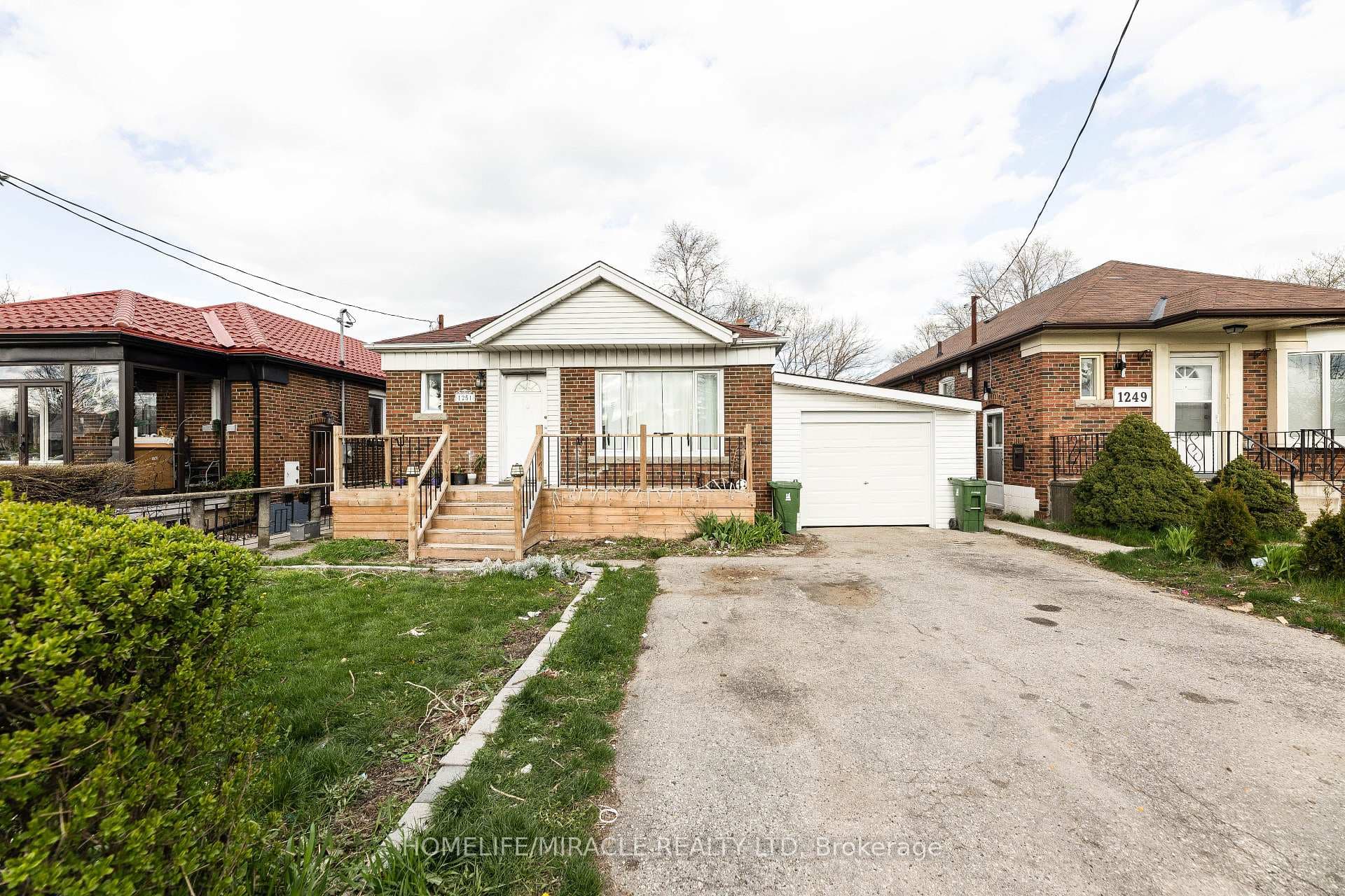 1251 Warden Avenue photo 1
