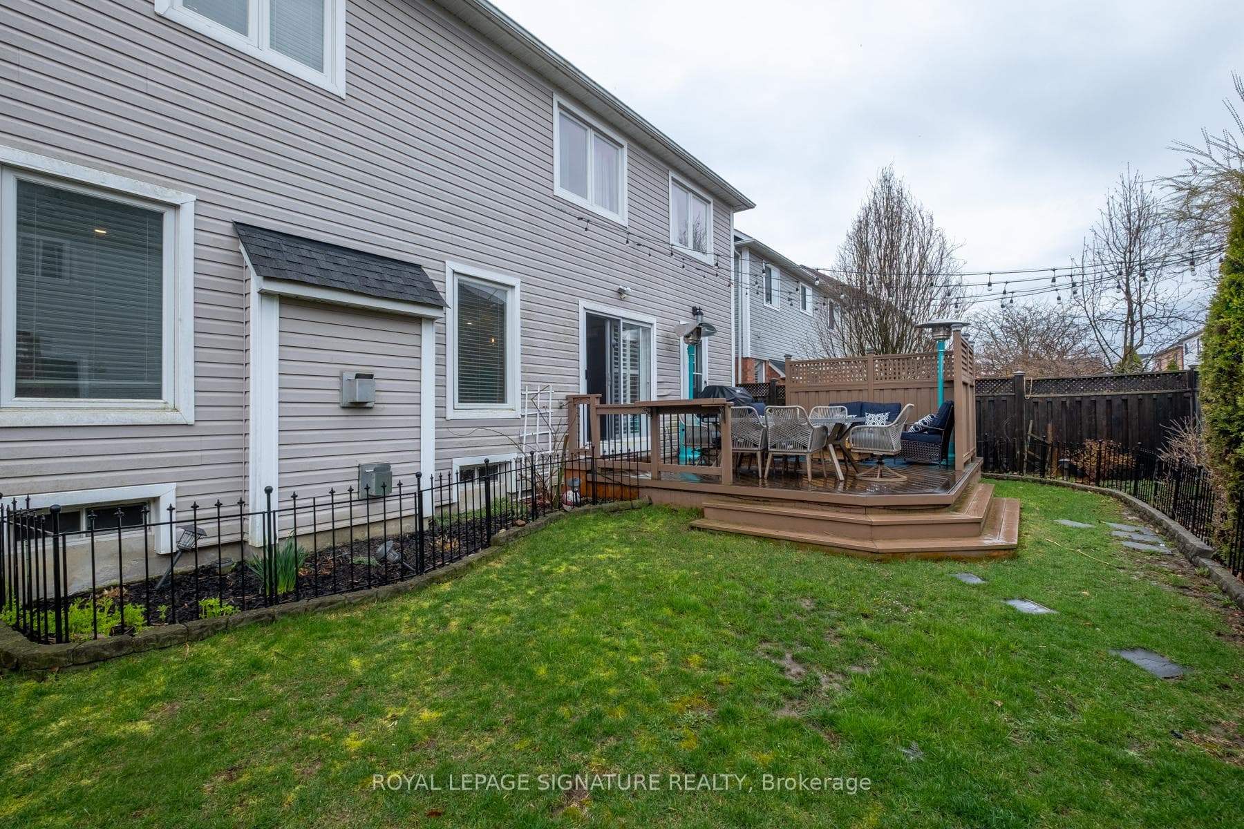 16 Parish Avenue photo 36