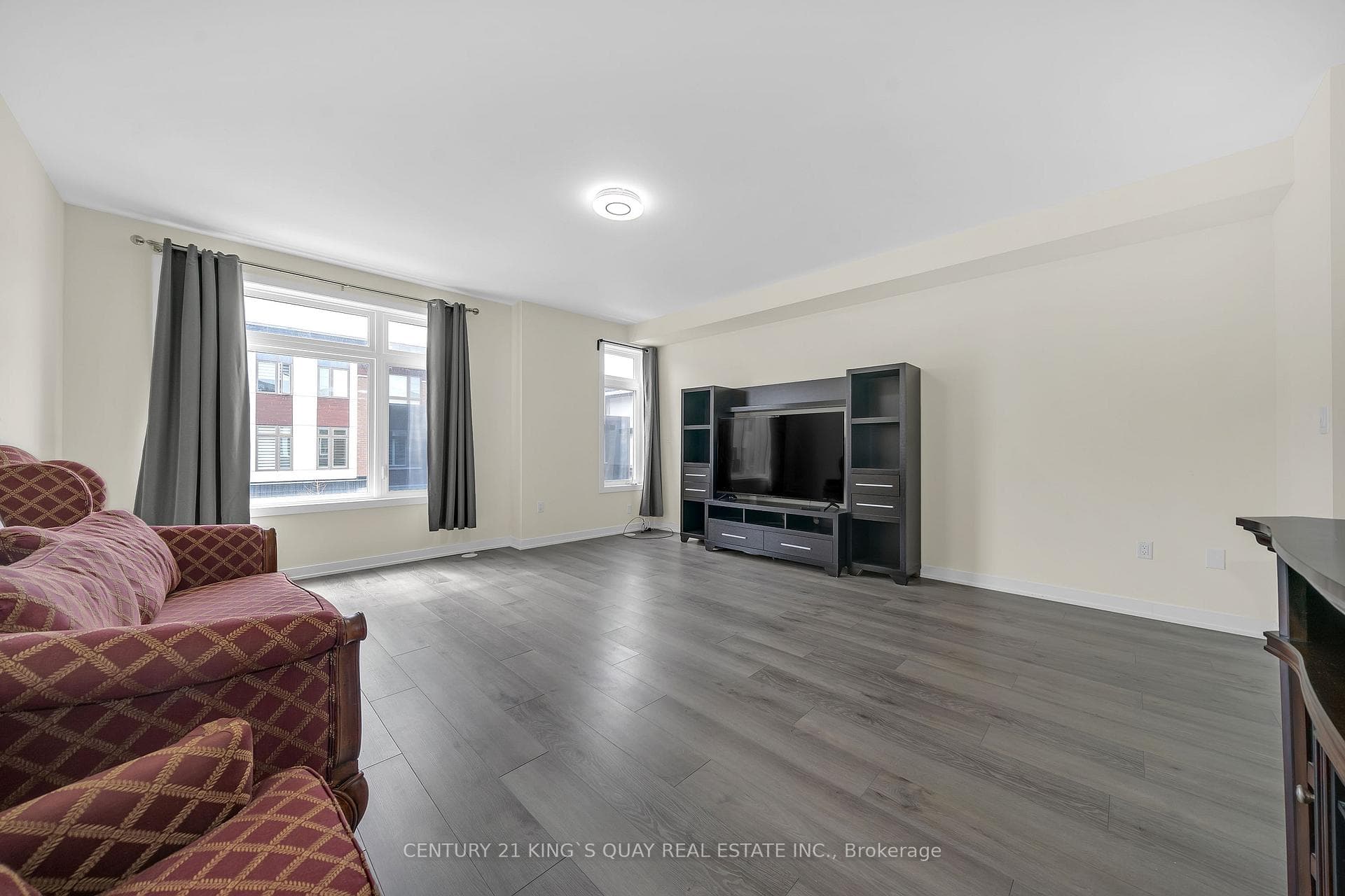 250 Finch Avenue Unit 33 photo 11