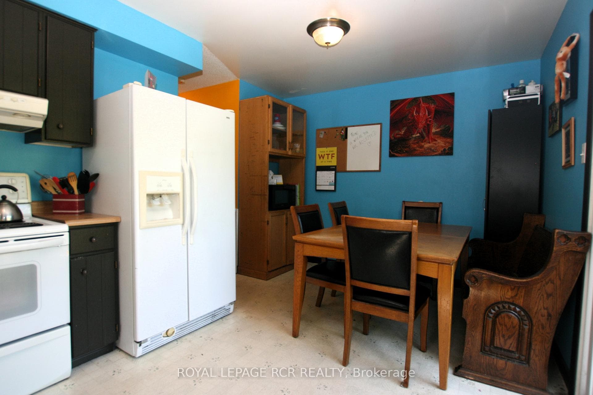 516 Pineview Gardens photo 6