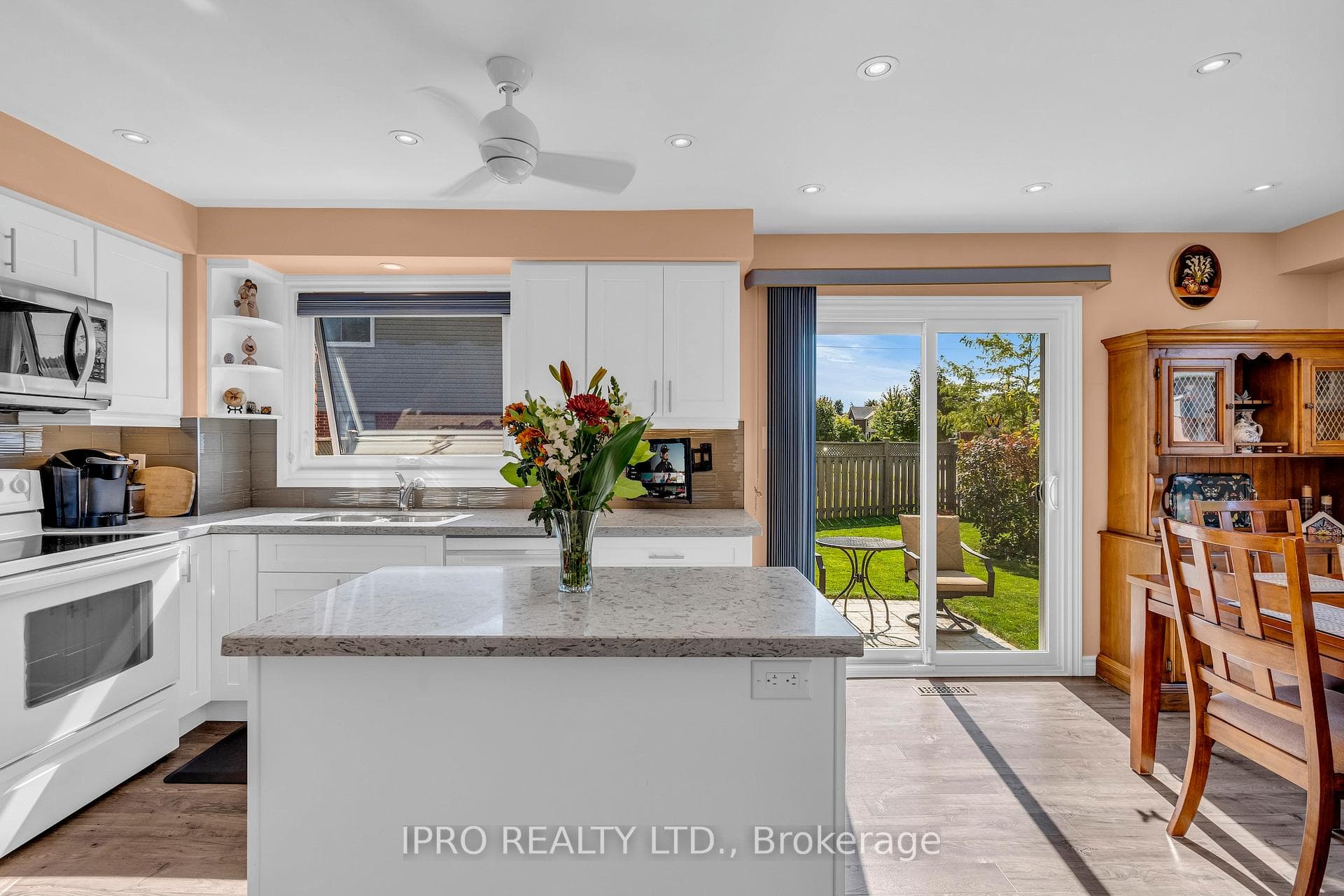 30 Ridler Court photo 10