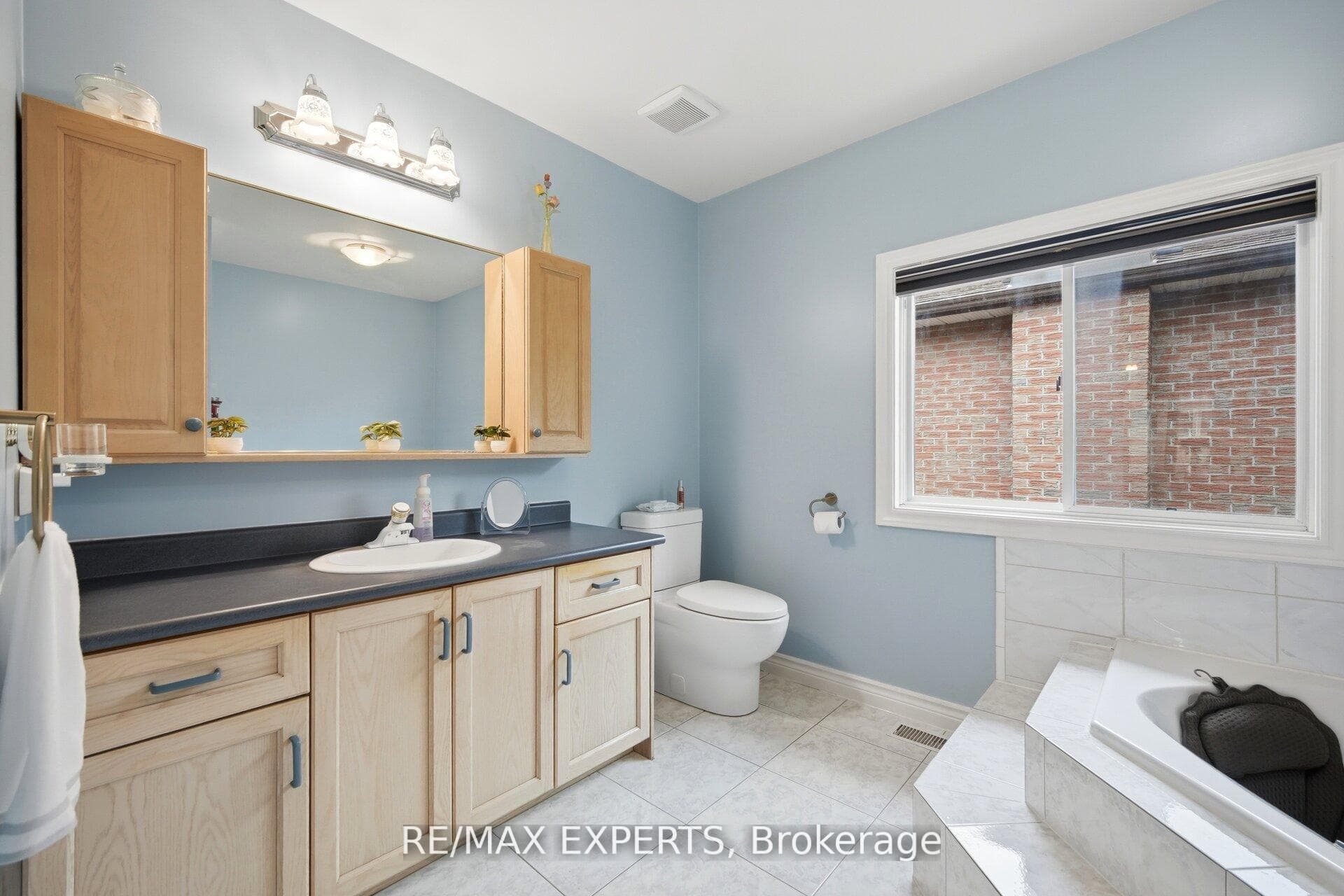 65 Brumwell Street photo 33